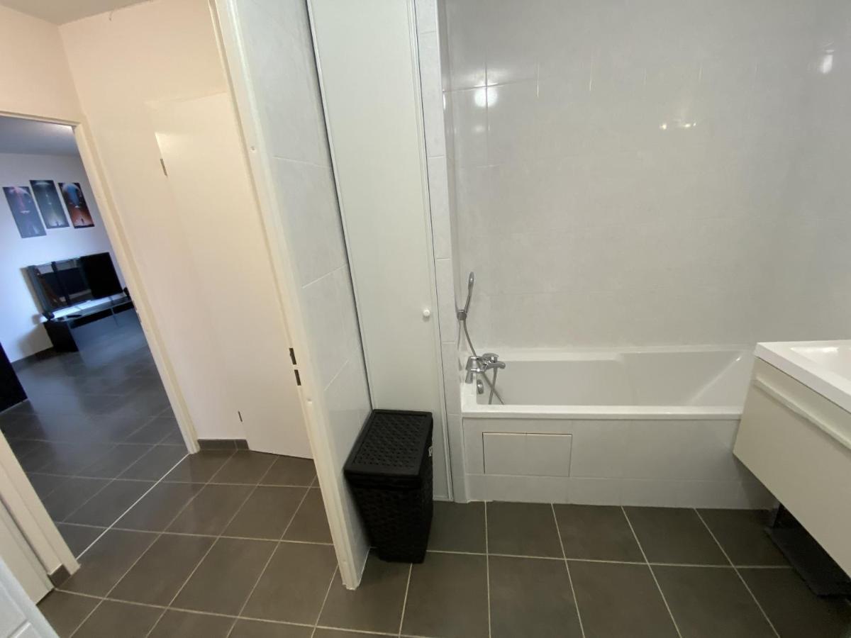 Le Skywalker : T2 Avec Parking & Balcon Apartamento Toulouse Exterior foto