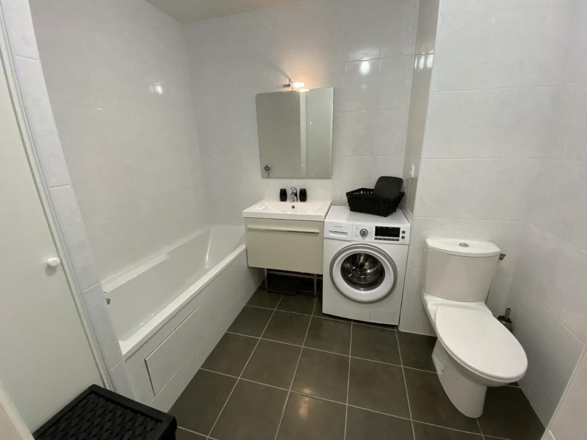Le Skywalker : T2 Avec Parking & Balcon Apartamento Toulouse Exterior foto